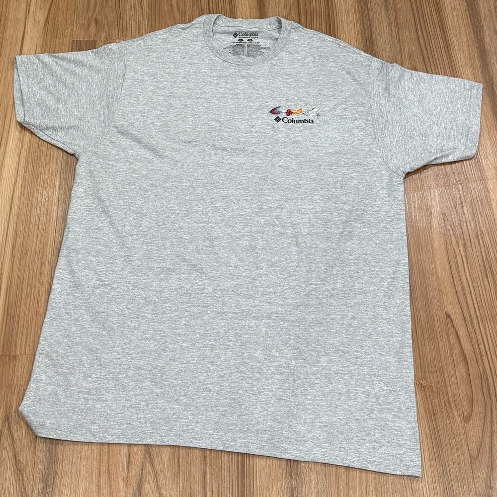 Columbia Light Gray Men's Short Sleeve Tee